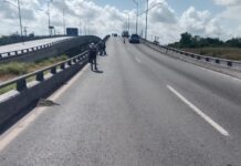 Desarrolla Gobierno Municipal trabajo de limpieza en el puente Miguel Ángel