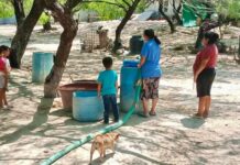 Área ejidal de Reynosa también es atendida con reparto de agua potable