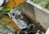Refuerza COMAPA limpieza de calichera en la colonia La Esperanza