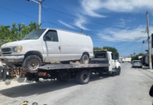 Reynosa recupera espacios públicos con retiro de vehículos abandonados