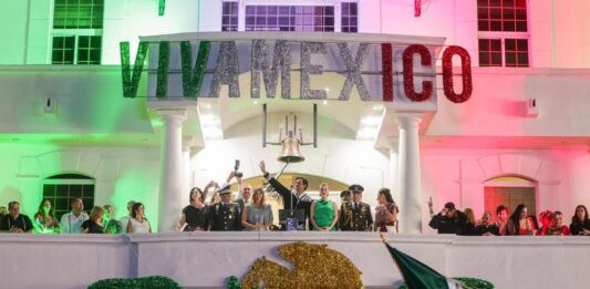 Ante más de 20 Mil asistentes el Alcalde Carlos Peña Ortiz presidió la ceremonia del Grito de Independencia en Reynosa