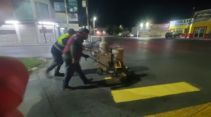 Continuó Servicios Públicos de Reynosa pintura de cruce peatonal en bulevar Del Maestro