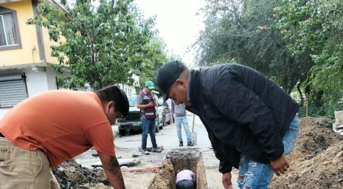 Rehabilita COMAPA drenaje sanitario en la colonia Narciso Mendoza
