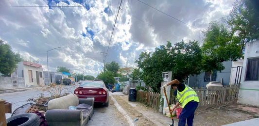 Limpieza Imparable avanza en colonias de Reynosa con retiro de basura y maleza