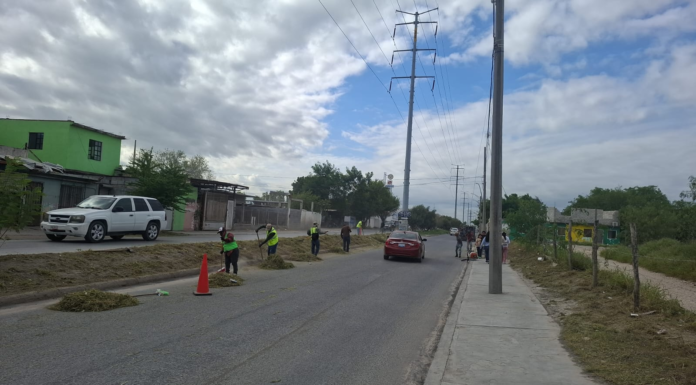 Gobierno de Reynosa intensifica limpieza en avenida Las Torres de Valle Modelo